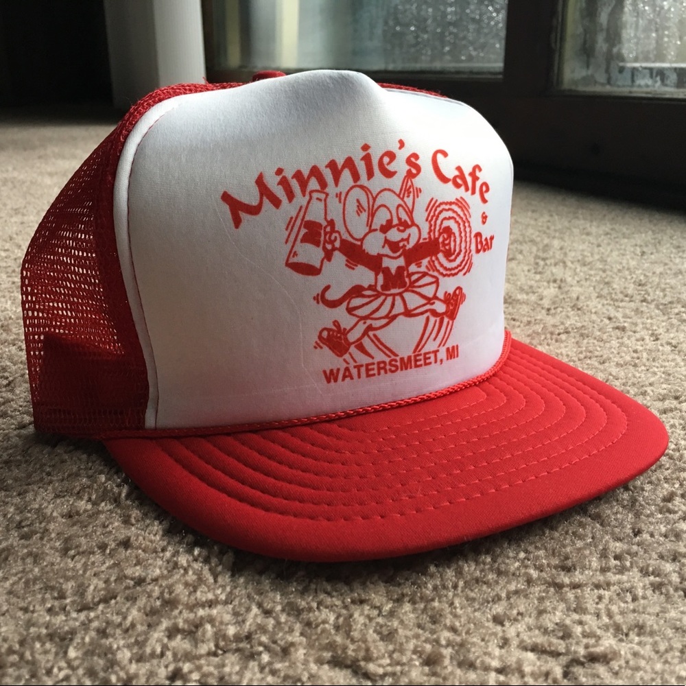 Vintage Minnie’s Cafe & Bar (MI) Trucker Hat